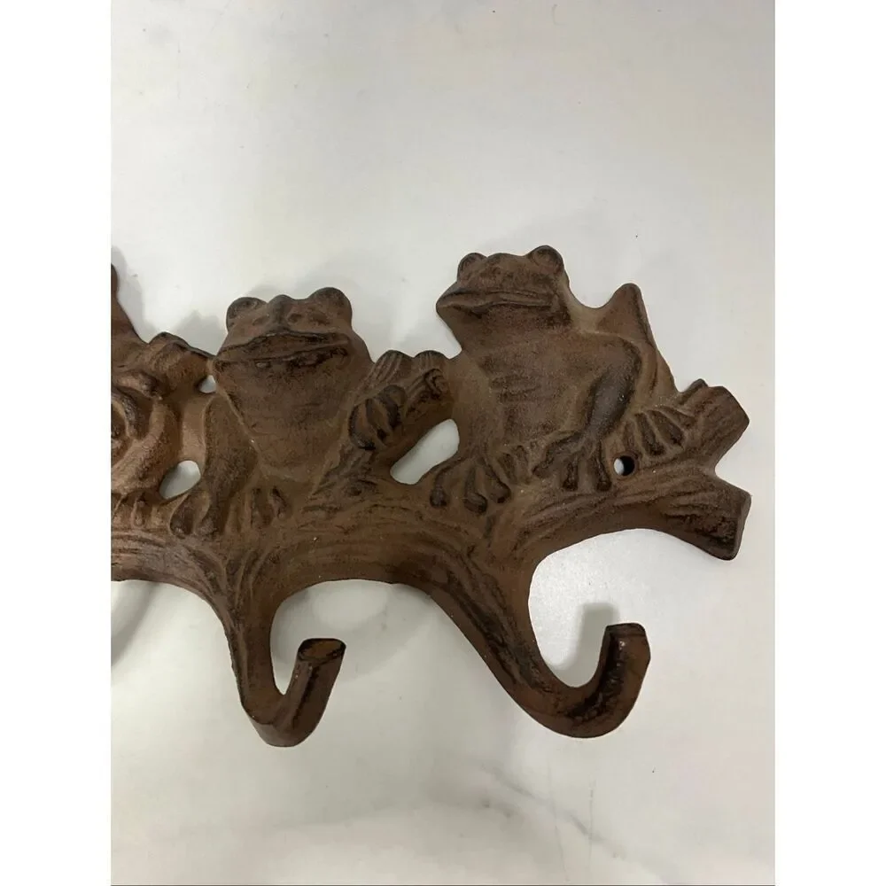 VINTAGE Square Nest Cast Iron 4 Frogs On A Log Wall Hook